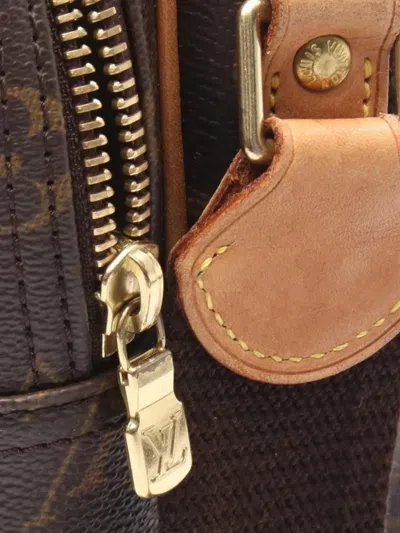 Pre-owned Louis Vuitton 2001 Monogram Reporter Pm Crossbody Bag In Brown