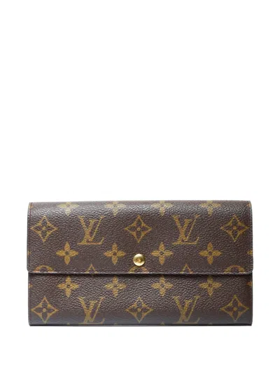 Pre-owned Louis Vuitton 2001 Sarah Monogram Snap Wallet In Brown