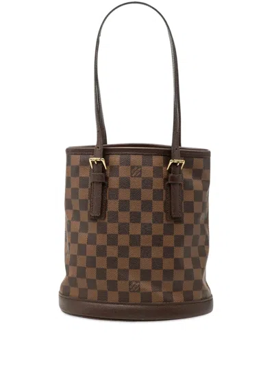 Pre-owned Louis Vuitton 2002 Damier Ebene Marais Bucket Bag In Brown