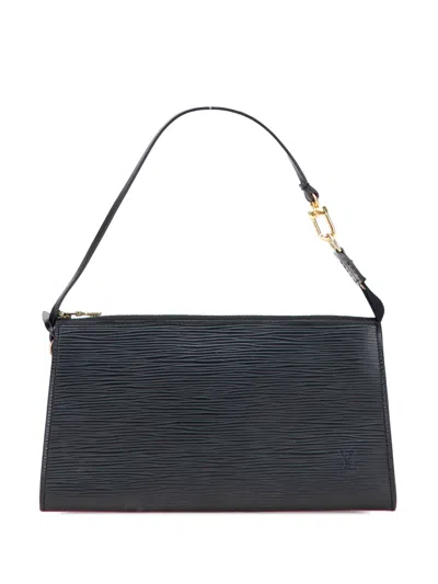 Pre-owned Louis Vuitton 2002 Epi Pochette Accessoires Shoulder Bag In Black