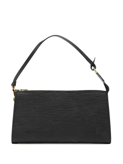 Pre-owned Louis Vuitton 2002 Epi Pochette Accessoires Shoulder Bag In Black