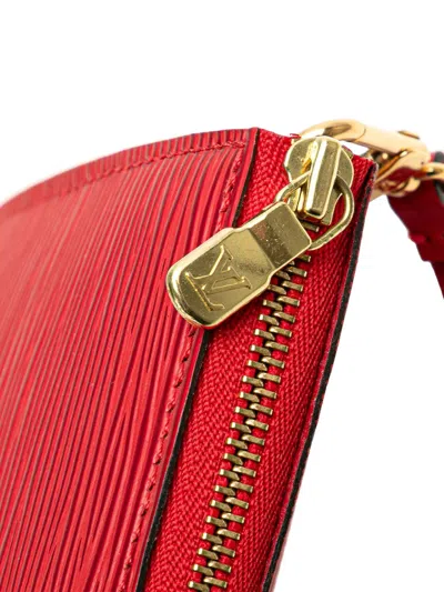 Pre-owned Louis Vuitton 2002 Epi Pochette Accessoires Shoulder Bag In Red