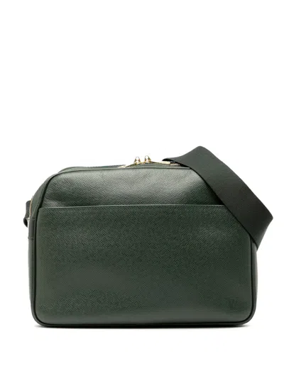 Pre-owned Louis Vuitton 2003 Taiga Reporter Pm Crossbody Bag In Green