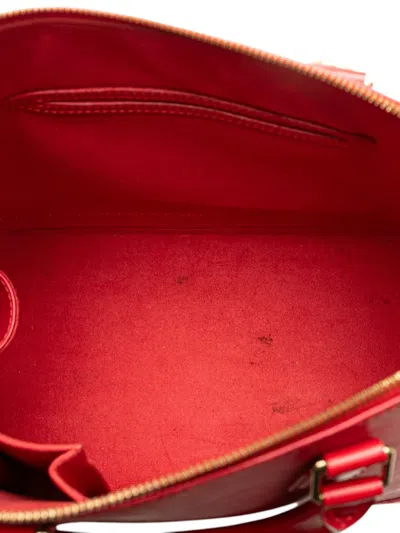 Pre-owned Louis Vuitton 2004 Epi Alma Pm Handbag In Red
