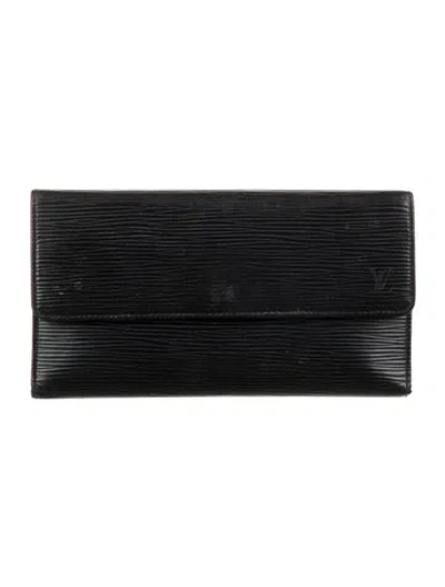 Pre-owned Louis Vuitton 2004 Epi Leather International Wallet In Black