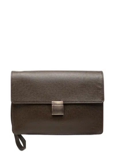 Pre-owned Louis Vuitton 2004 Taiga Selenga Clutch Bag In Brown