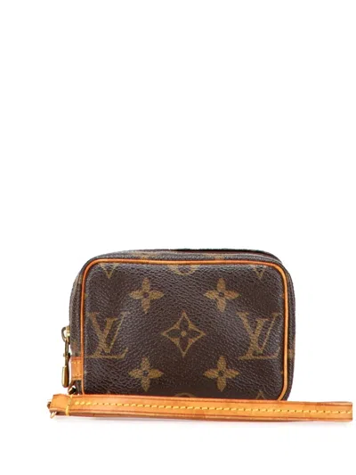 Pre-owned Louis Vuitton 2005 Monogram Trousse Wapity Pouch In Brown