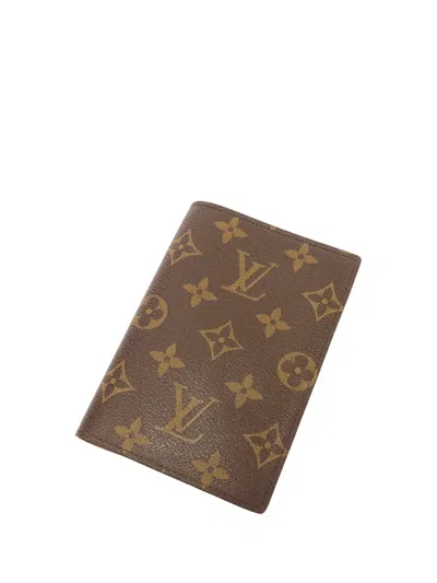 Pre-owned Louis Vuitton 2006 Monogram Passport Cover In Brown