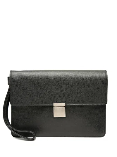Pre-owned Louis Vuitton 2007 Taiga Selenga Clutch Bag In Black