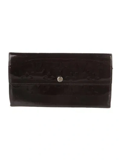 Pre-owned Louis Vuitton 2007 Vernis Patent Leather Sarah Wallet In Burgundy