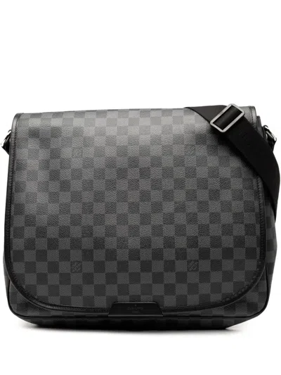 Pre-owned Louis Vuitton 2008 Damier Graphite Daniel Gm Crossbody Bag In Black