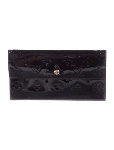 Pre-owned Louis Vuitton 2008 Lv Monogram International Wallet In Burgundy