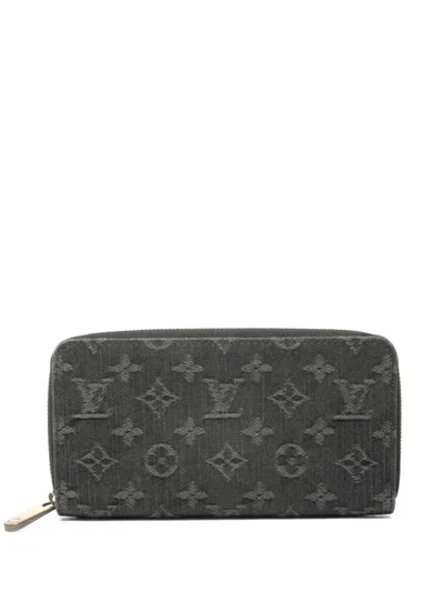 Pre-owned Louis Vuitton 2008 Monogram Denim Zippy Wallet In Gray