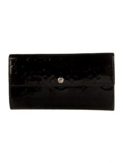 Pre-owned Louis Vuitton 2008 Vernis Patent Leather Sarah Wallet In Brown