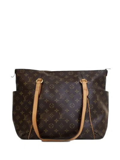 Pre-owned Louis Vuitton 2009-2017 Monogram Totally Mm Tote Bag In Brown