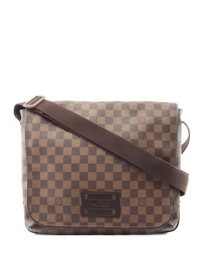 Pre-owned Louis Vuitton 2009 Damier Brooklyn Mm Logo Plaque Shoulder Bag In Brown