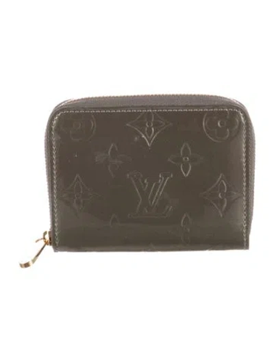 Pre-owned Louis Vuitton 2009 Monogram Pattern Wallet In Gray
