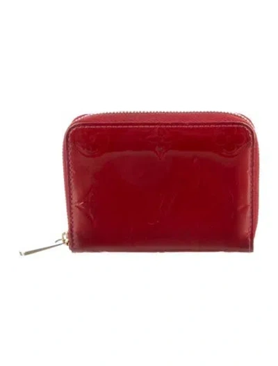 Pre-owned Louis Vuitton 2009 Monogram Vernis Zippy Coin Purse In Red