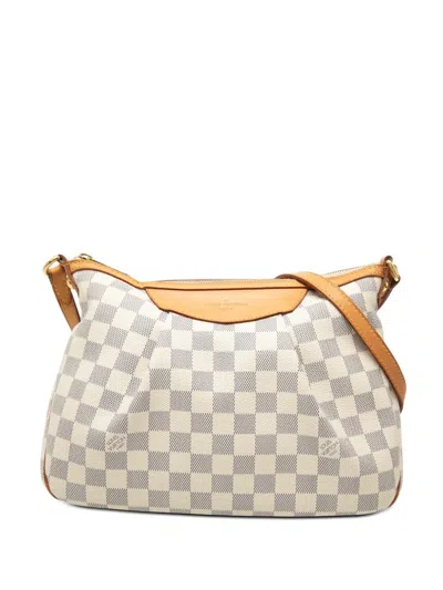 Pre-owned Louis Vuitton 2010 Damier Azur Siracusa Pm Crossbody Bag In White