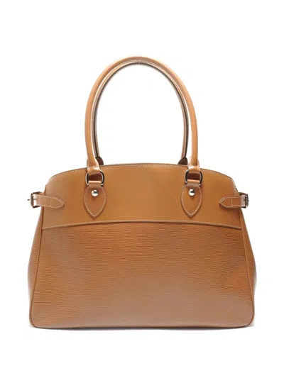 Pre-owned Louis Vuitton 2010 Passy Epi Tote Bag In Brown