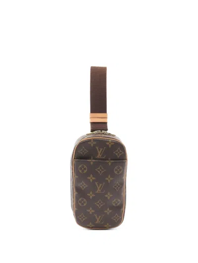 Pre-owned Louis Vuitton 2010 Pochette Ganju Cross Body Bag In 褐色