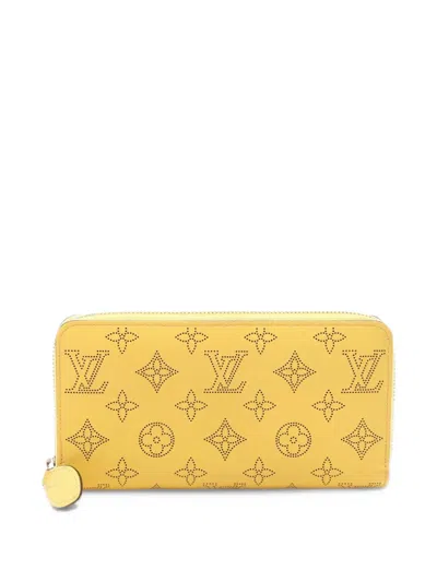 Pre-owned Louis Vuitton 2010s Mahina Zippy Wallet In Yellow