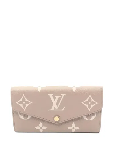 Pre-owned Louis Vuitton 2010s Sarah Monogram-pattern Wallet In Neutral