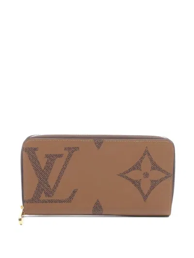 Pre-owned Louis Vuitton 2010s Zippy Monogram Wallet In Brown