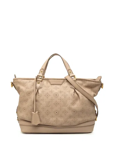 Pre-owned Louis Vuitton 2011 Monogram Mahina Stellar Pm Satchel In Neutrals