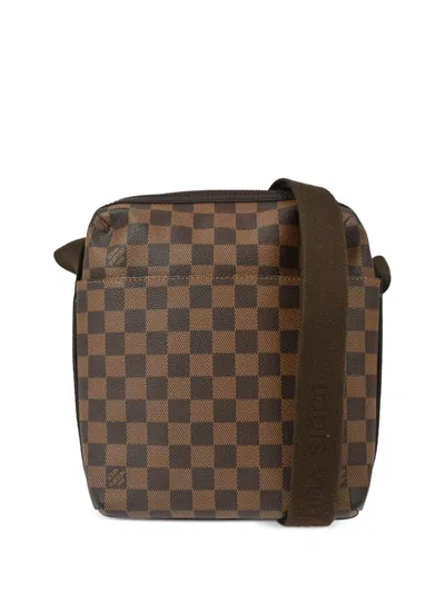 Pre-owned Louis Vuitton 2011 Trotteur Beaubourg Shoulder Bag In Brown
