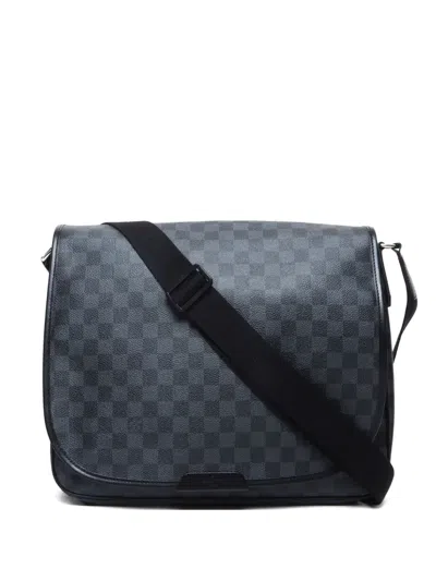 Pre-owned Louis Vuitton 2012 District Pm Shoulder Bag In Black
