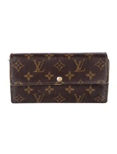 Pre-owned Louis Vuitton 2013 Lv Monogram Sarah Wallet In Brown
