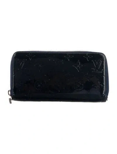 Pre-owned Louis Vuitton 2013 Monogram Vernis Zippy Wallet In Blue