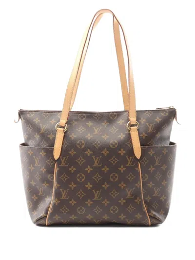 Pre-owned Louis Vuitton 2013 Totally Mm Monogram Shoulder Bag In Brown