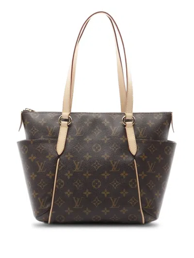 Pre-owned Louis Vuitton 2013 Totally Pm Shoulder Bag In Brown