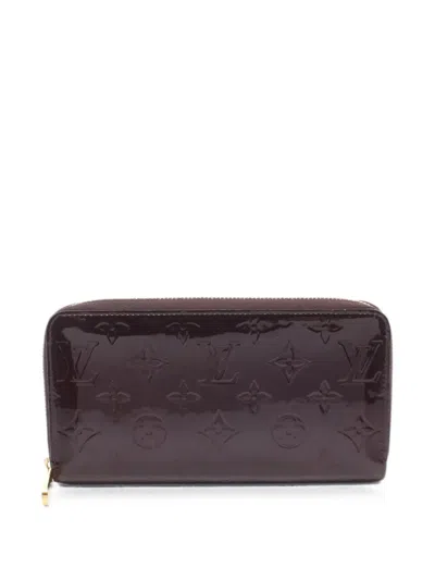Pre-owned Louis Vuitton 2013 Zippy Wallet In Purple