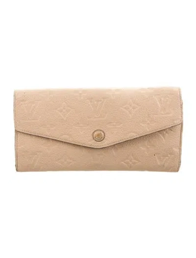 Pre-owned Louis Vuitton 2014 Lv Monogram Sarah Wallet In Neutral