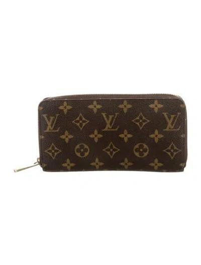 Pre-owned Louis Vuitton 2014 Lv Monogram Zippy Wallet In Brown
