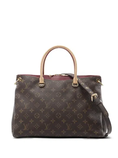 Pre-owned Louis Vuitton 2014 Pallas Handbag In Brown