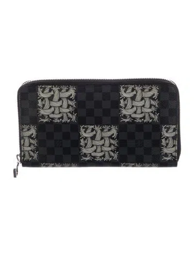 Pre-owned Louis Vuitton 2015 Coated Canvas Continental Wallet In Black