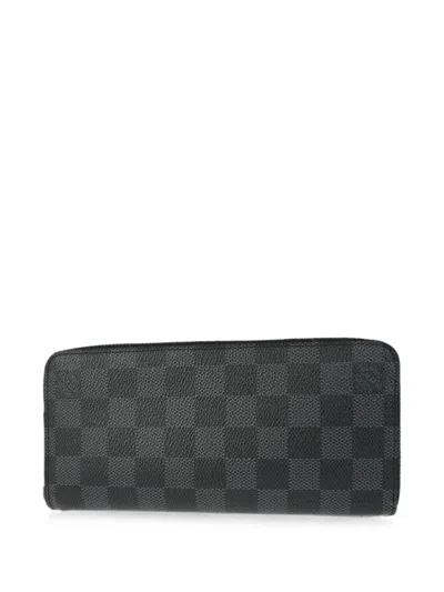 Pre-owned Louis Vuitton 2015 Damier Graphite Zippy Wallet In Black