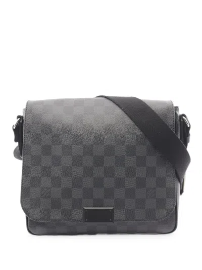 Pre-owned Louis Vuitton 2015 District Pm Damier Graphite Shoulder Bag In Grey