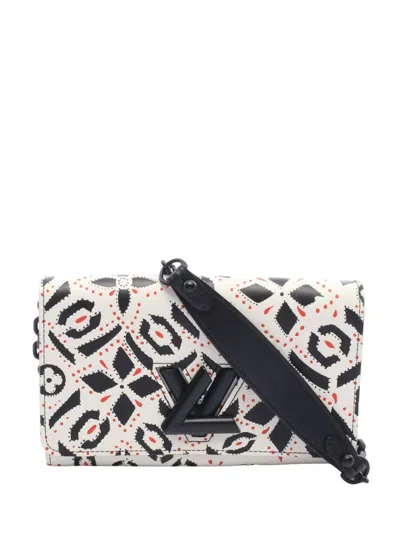 Pre-owned Louis Vuitton 2015 Graphic Print Calfskin Twist Wallet On Chain Crossbody Bag In White