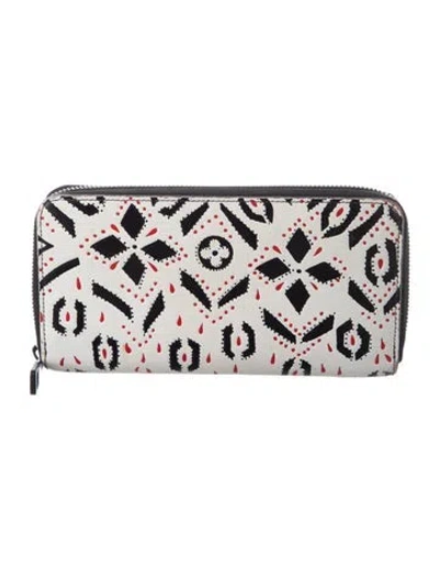 Pre-owned Louis Vuitton 2015 Leather Zippy Wallet In Neutral