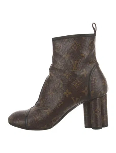 Pre-owned Louis Vuitton 2015 Revival Boots In Brown