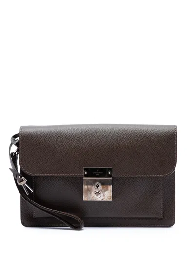 Pre-owned Louis Vuitton 2015 Taiga Belaia Clutch Bag In Brown