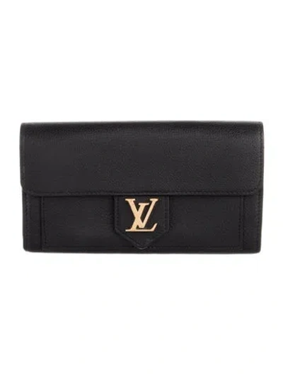 Pre-owned Louis Vuitton 2015 Taurillon Leather Lockme Wallet In Black