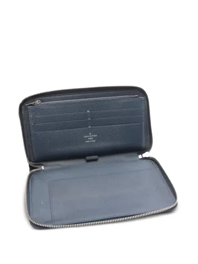 Pre-owned Louis Vuitton 2015 Zippy Organiser Leather Wallet In Blue