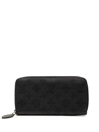 Pre-owned Louis Vuitton 2016 Monogram Mahina Zippy Wallet Long Wallets In Black