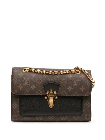 Pre-owned Louis Vuitton 2016 Monogram Victoire Crossbody Bag In Black